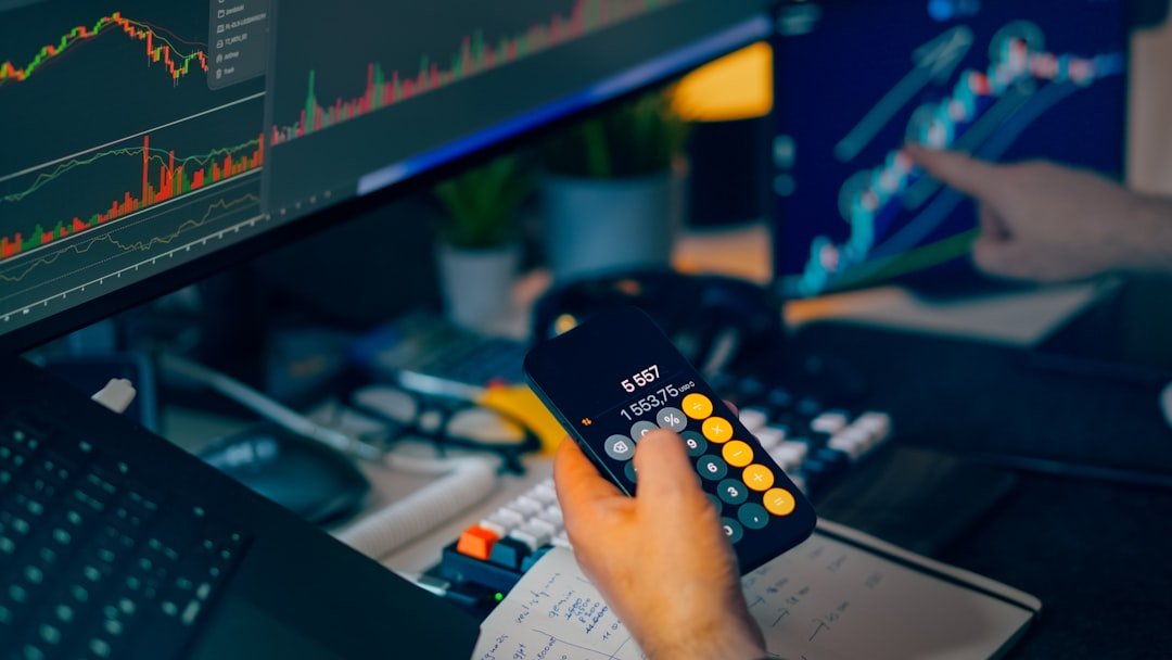 CFTC Leadership Vacuum: 3 Key Actions for Crypto Traders as Congress Urges Trump to Act