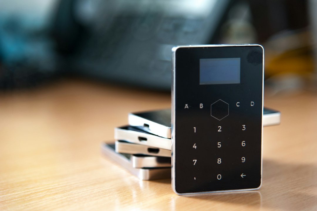 5 Essential Crypto Wallet Security Practices: Hardware vs Software