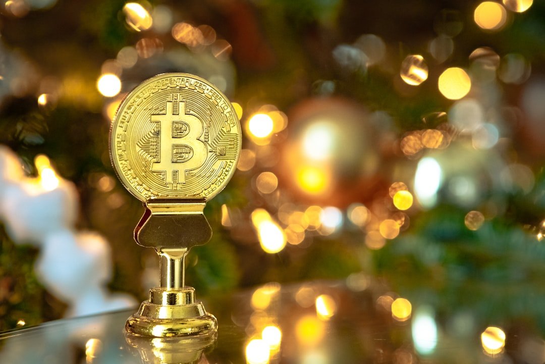 Market Analysis: Bitcoin and Ethereum Prices Struggle Amid Geopolitical Tensions