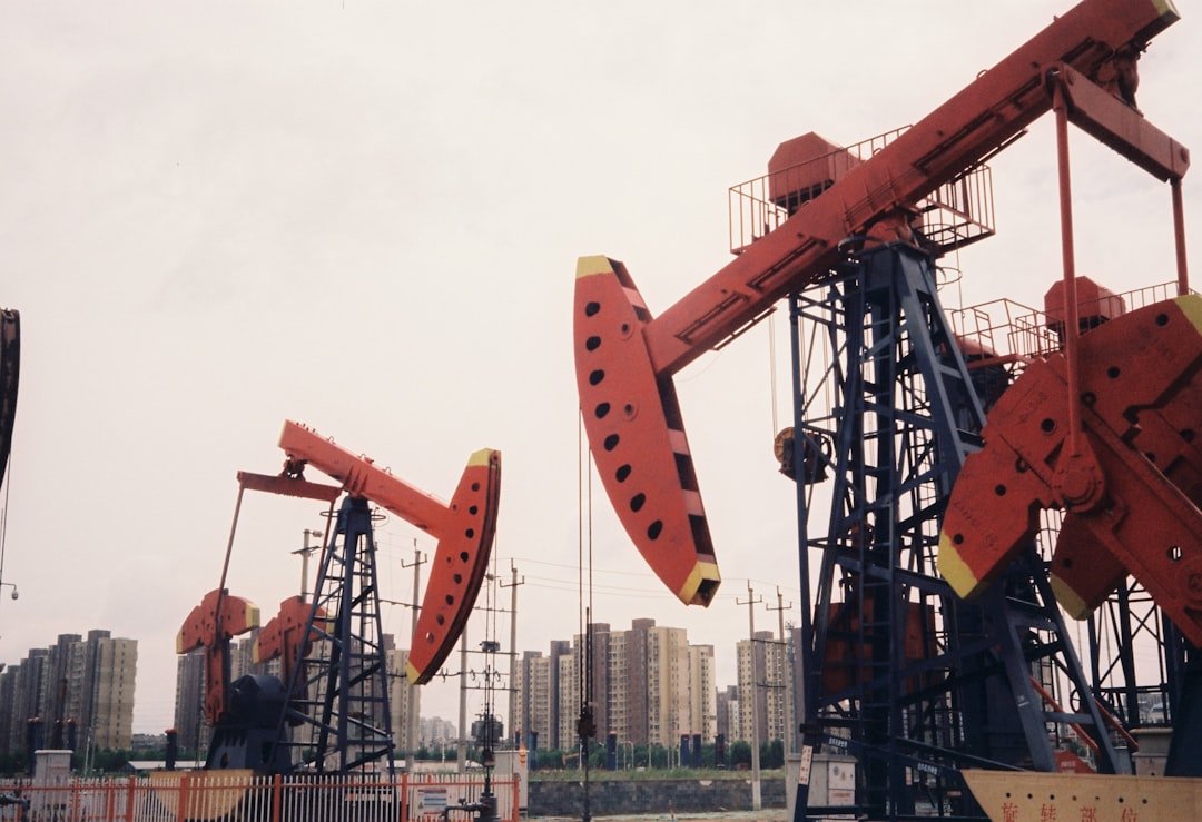 Dow Jones Futures Climb 200 Points as Oil Prices Drop 4% Amid Iran Deal Hopes