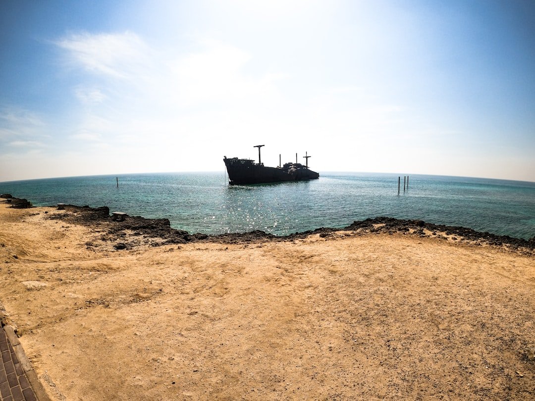 Iran Proposes Bitcoin Payments for Oil Ship Passage Amid Sanctions