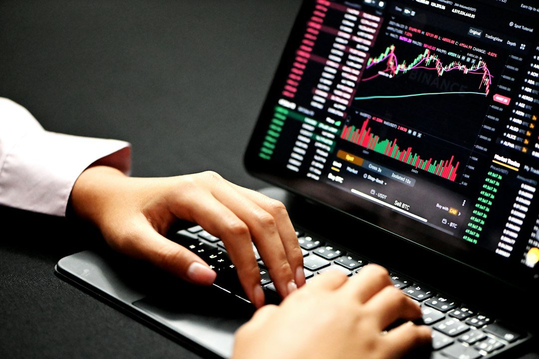 Dow Jones Futures Climb 150 Points; Robinhood and AMD Lead the Charge