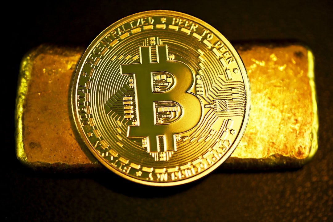 Gold Price Outlook: Inflation Hedge or Momentum Play Amid $2,000 Levels?