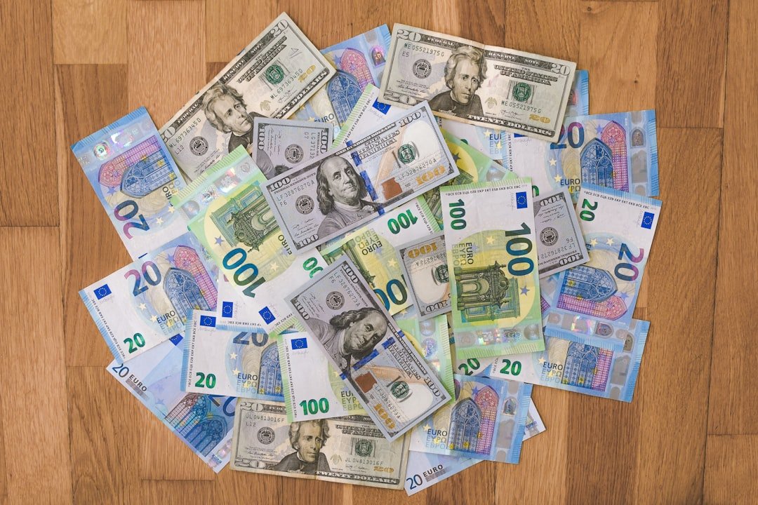 Euro Gains 0.12% as USD Weakens on Jobless Claims Ahead of NFP