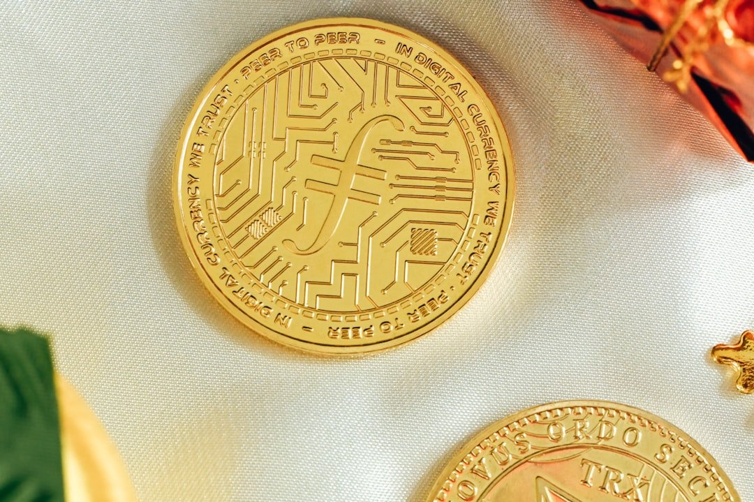 U.S. Senator Lummis Struggles to Push Crypto Clarity Act Amidst Ongoing Democratic Demands