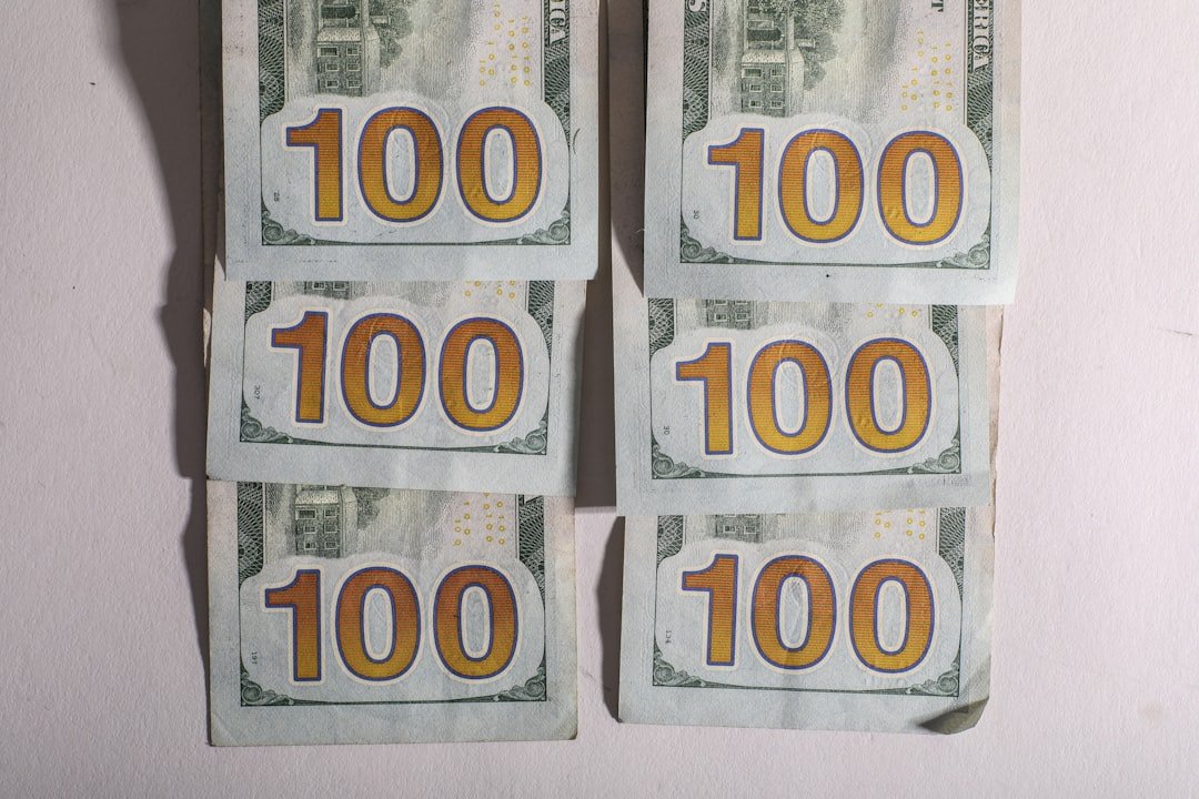 US Dollar Index Dips Below 99 as Middle East Ceasefire Hopes Emerge